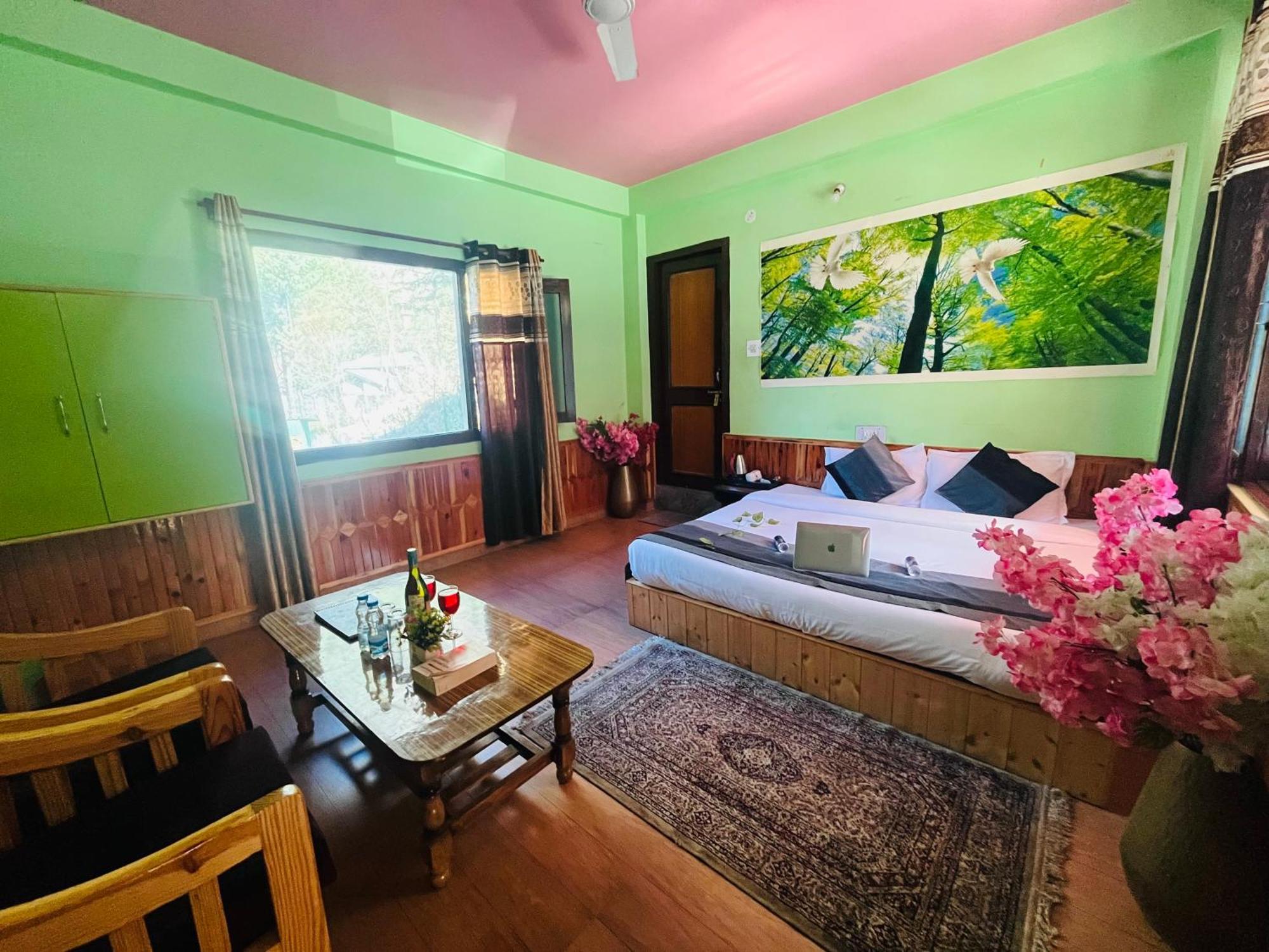 Russian Unit Kasol By Valley Exterior foto